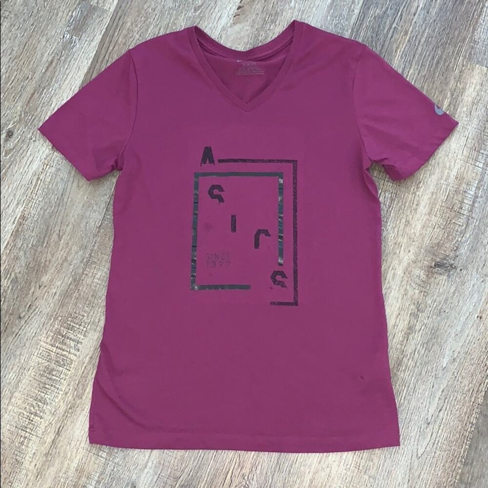 ASICS Short Sleeve V-Neck Wine Tee Small